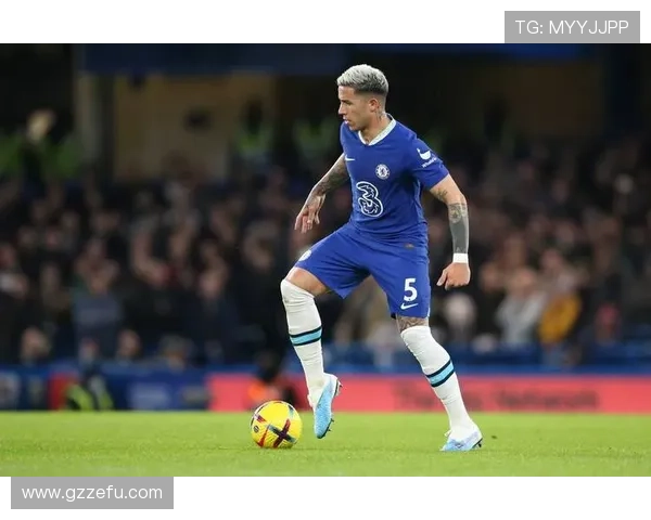 西蒙尼聘请关键球员，球队士气回暖迎接新赛季挑战分析